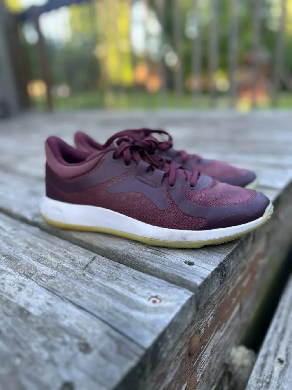 Lululemon Womens 8.5 Strongfeel Training Shoe Burgundy Sneakers Tennis Shoes
